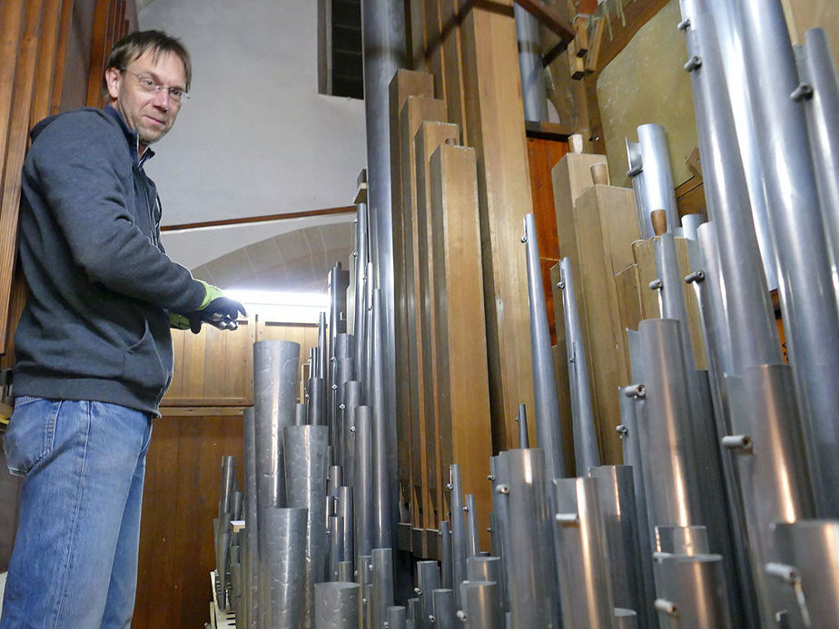 Abbau und Verkleidung der "Lötzerich Orgel" in Sankt Crescentius (Foto:Karl-Franz Thiede)